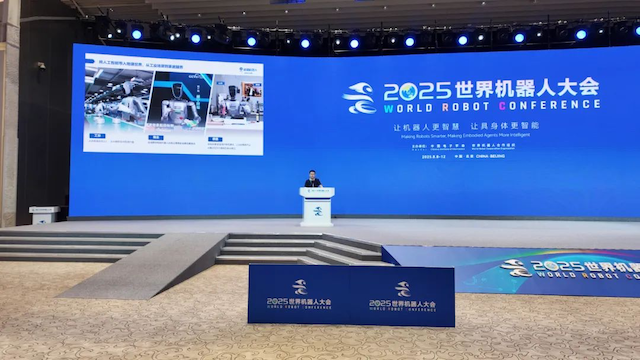 越疆發布二代人形機器人平臺